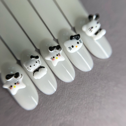 1868 Фигурки объемные "Хэллоу Китти" 5шт